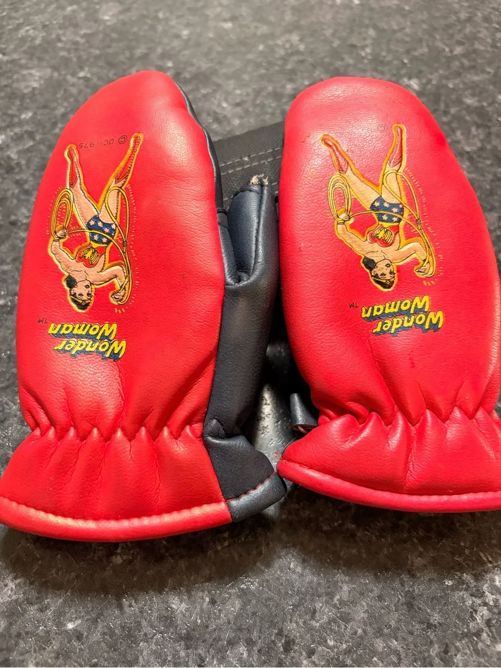 Red Kids Mittens
